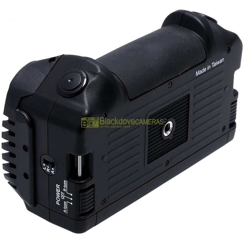 “Impugnatura Ownuser per Nikon D300 D300s D700 tipo MB-D10. Grip”