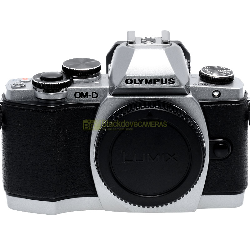 Olympus OM-D E-M10