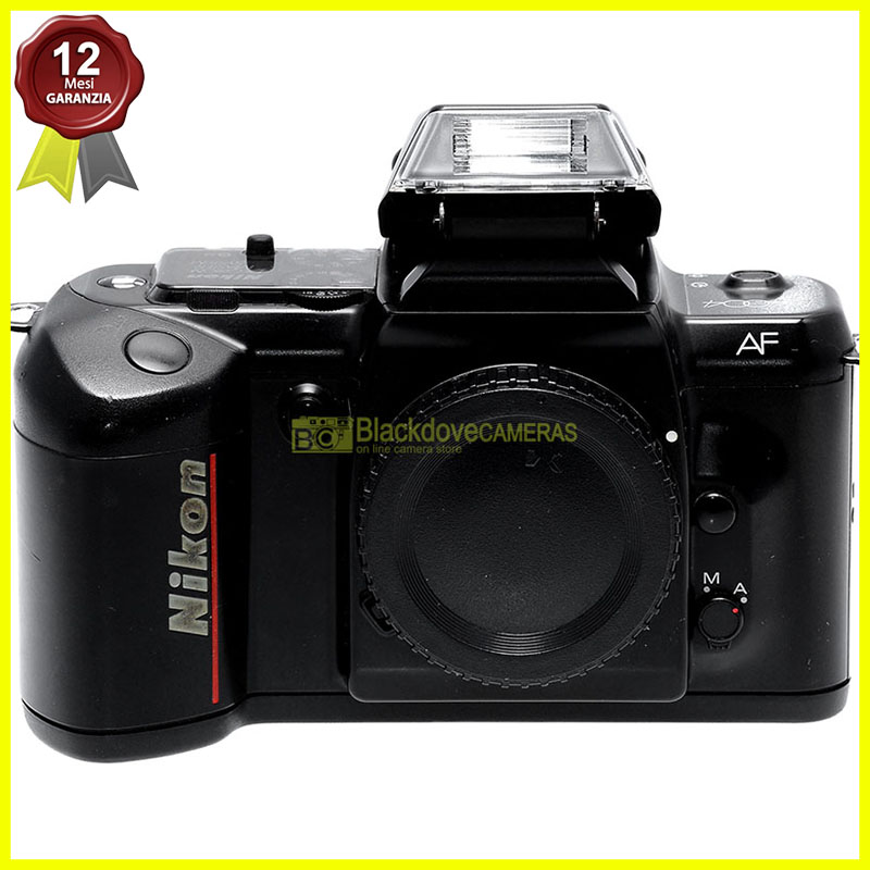 Nikon N4004 (F-401) body fotocamera reflex autofocus a pellicola. F401