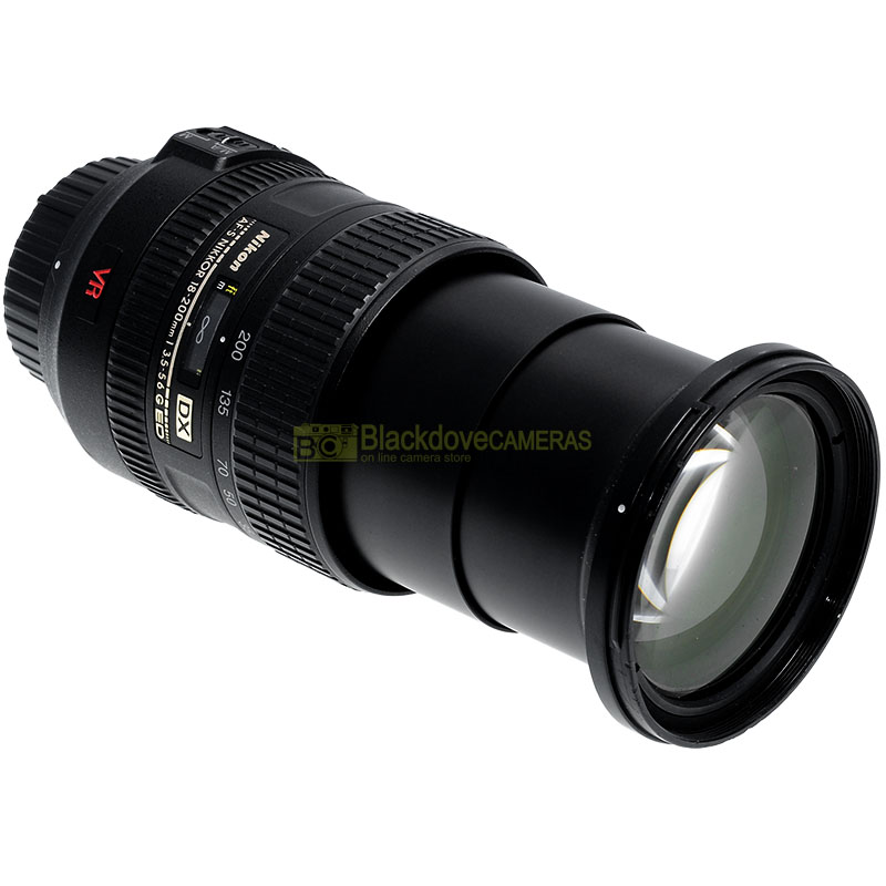 Nikon AF-S Nikkor 18/200mm f3,5-5,6 G ED VR obiettivo zoom per reflex digitali.