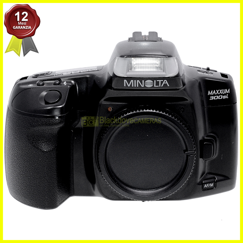 Minolta Maxxum 300si (Dynax 300 si). Fotocamera reflex analogica autofocus.