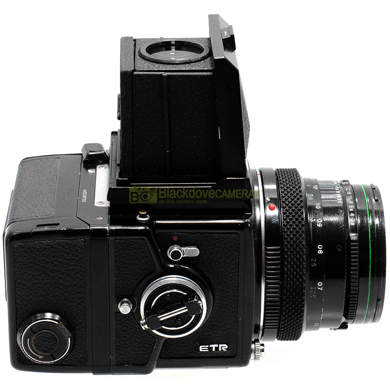 Zenza Bronica ETR 6x4,5 con Zenzanon 75mm. f2,8, magazzino, motore, pozzetto 